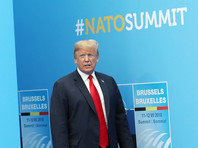 Накануне с резкой критикой на Германию обрушился прибывший на саммит НАТО в Брюсселе президент США Дональд Трамп. Он назвал страну заложницей России из-за проекта "Северный поток - 2". Как заявил Трамп, недопустимо, чтобы Берлин перечислял Москве за газ "миллиарды и миллиарды" долларов