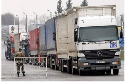 Путин продлил ограничения транзита грузов с Украины в Казахстан и Киргизию