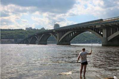 В Киеве за 1,8 млрд грн отремонтируют мост Метро