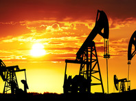 Bloomberg и WSJ: ОПЕК+ готовится к пересмотру сделки по нефти