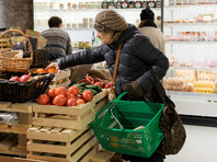 Овощи и фрукты не по карману: россияне начали больше экономить на продуктах питания